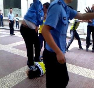 街头记者爆料事件视频播放,事件视频引发热议，真相究竟如何？  第2张